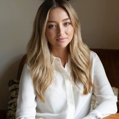 Alexandra Pappas Alexandra Pappas